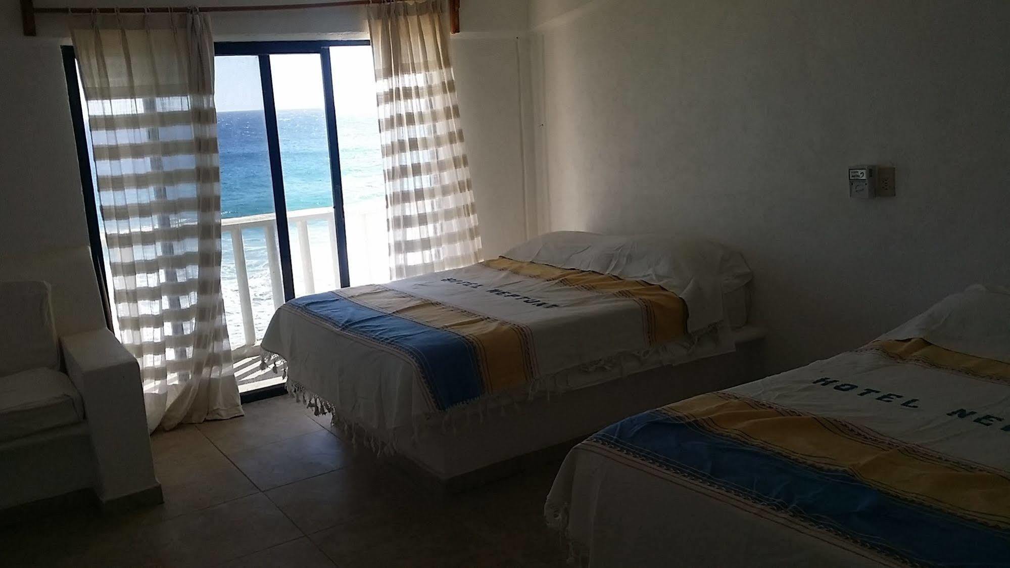 Hotel Neptuno Zipolite Exterior photo