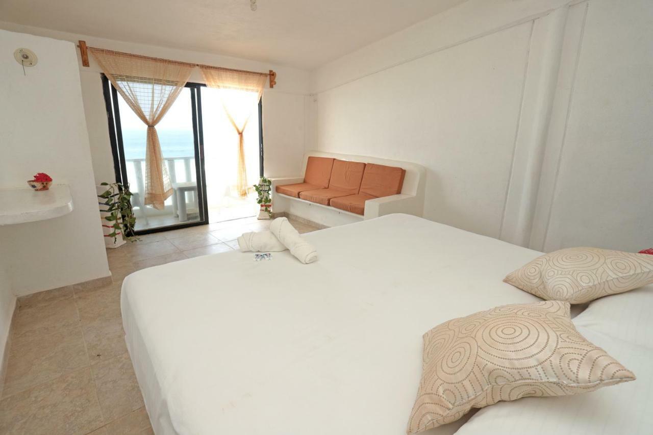 Hotel Neptuno Zipolite Exterior photo