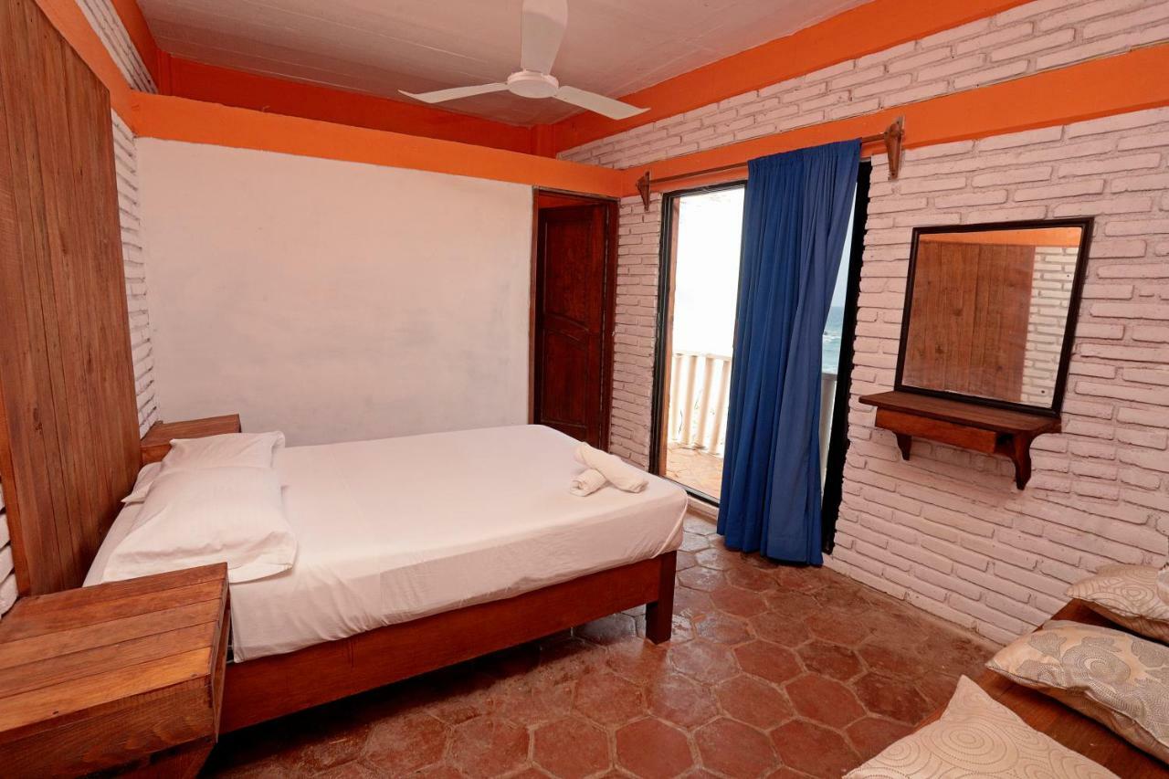 Hotel Neptuno Zipolite Exterior photo