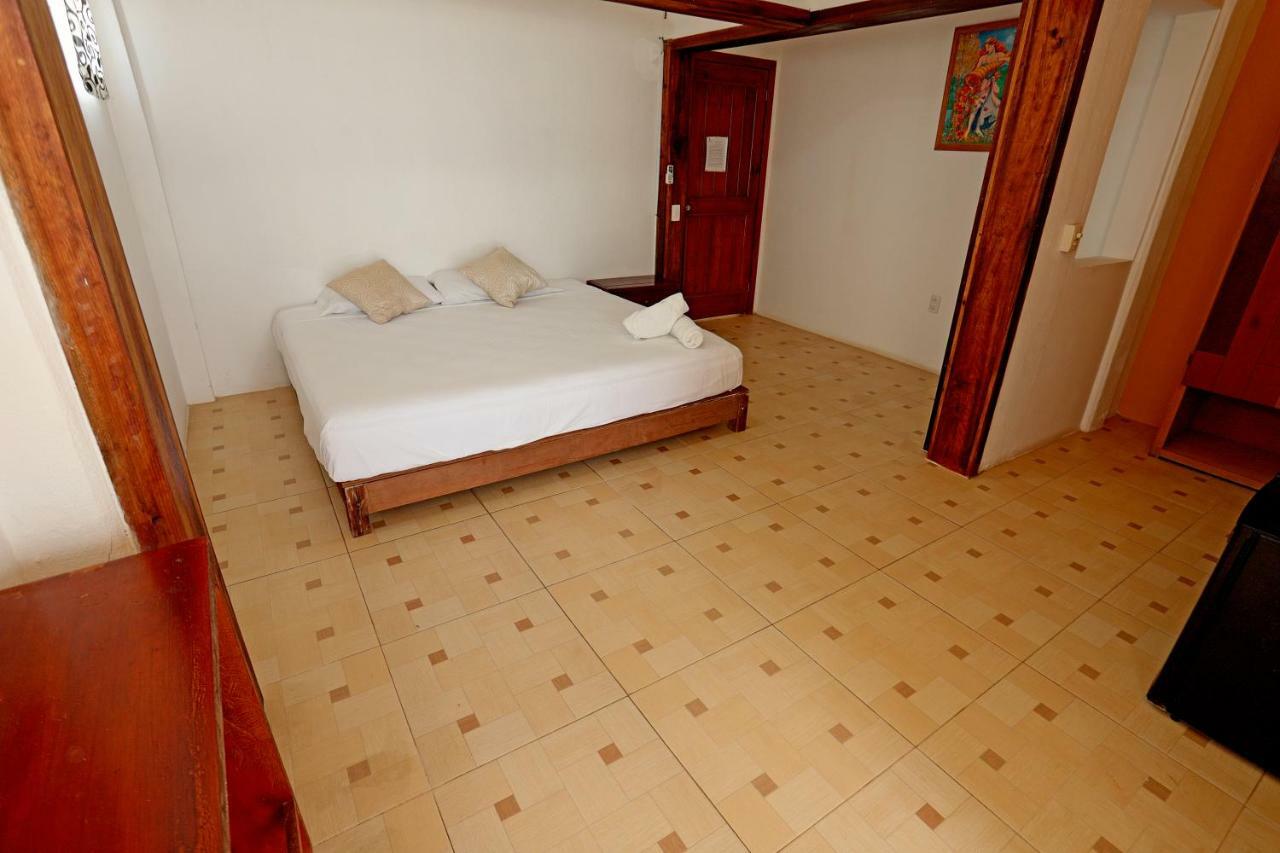 Hotel Neptuno Zipolite Exterior photo